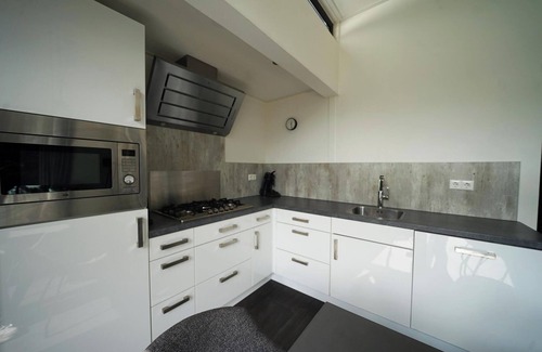 Halfweg Maison | Chalet with 2 bedrooms and a terrace