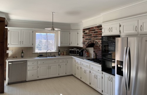 Cairo Maison | Chalet avec un étang et une piscine avec une vue spectaculaire sur les montagnes Catskill