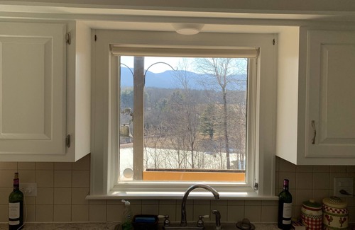 Cairo Maison | Chalet avec un étang et une piscine avec une vue spectaculaire sur les montagnes Catskill