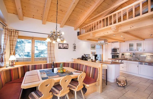 Hochkrimml Maison | Chalet with breathtaking mountain views, sauna, and proximity to the lift in the