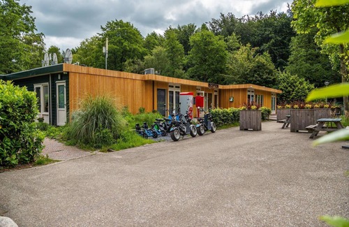 Municipality of Amstelveen Chalet De Ski | Chalet con jardםn y parking.