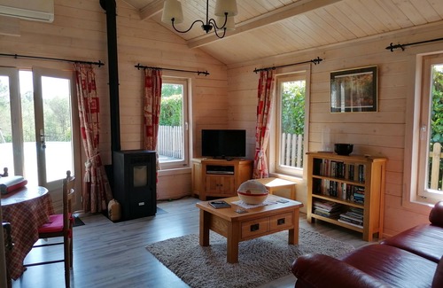 Vaunac Chalet De Ski | Chalet with private pool overlooking meadow and woodland