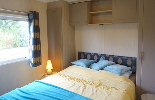 Rheezerveen Chalet De Ski | Chalet Zonnezicht 4 pers. fun for young & old on Christian family campsite