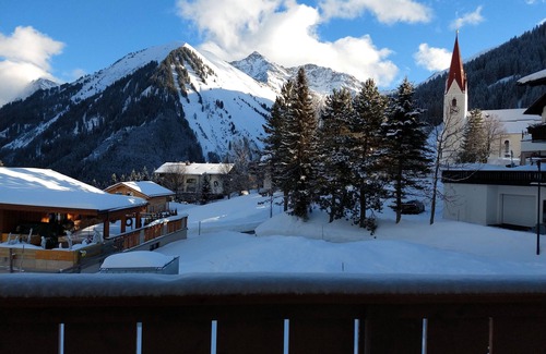 Berwang Appartement | Chalet zur Rose 3-room apartment "Alpen Lilie" 2-8 persons (95m2)