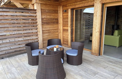 Malbuisson Chalet De Ski | Chalets Coeur du Lac MALBUISSON / 10km de METABIEF / 8 personnes (+2) / 100 m2