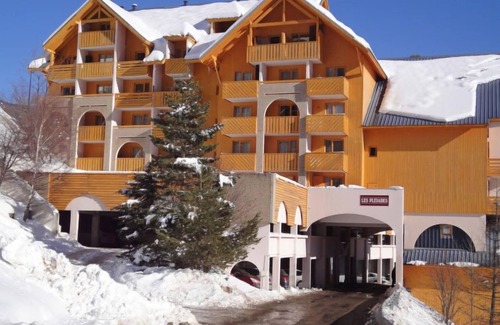 Les Deux Alpes Appartement | Chalets du Soleil by Interhome