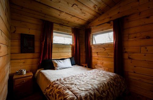 Bryson Chalet De Ski | Chalets rustique - Érablière Momentum