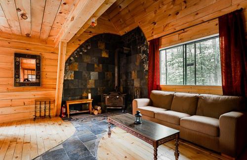 Bryson Chalet De Ski | Chalets rustique - Érablière Momentum
