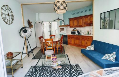 Ambert Maison | Chaleureuse maison de ville à côté de la mairie ronde