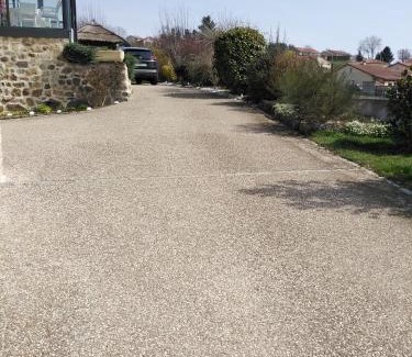 Saint-Germain-Laprade Appartement | Chaleureux à la campagne