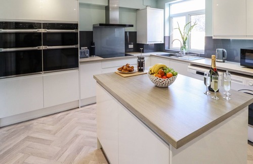 Skegness Maison | CHALFONT LODGE, pet friendly, character holiday cottage in Skegness