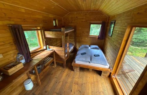 Vselibice Maison | Chaloupka na jehličí