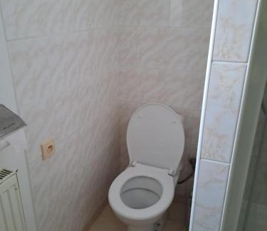Dvorec Maison | Chalupa Klára