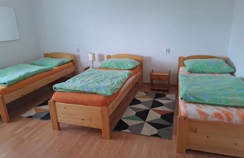 Dvorec Maison | Chalupa Klára