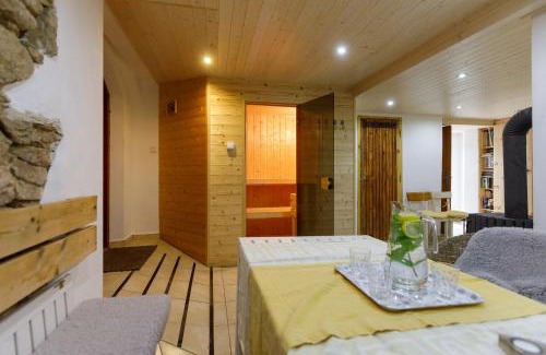 Horni Stropnice Appartement | Chalupa v Meziluzi