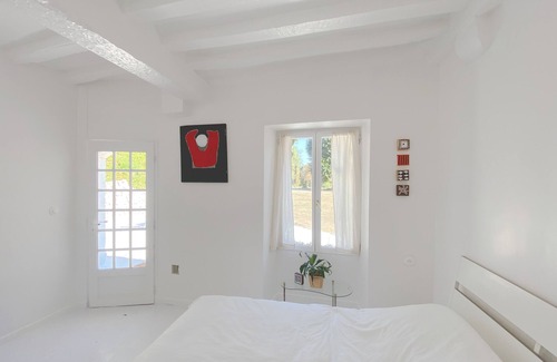 Amfreville-sous-les-Monts Lit Et Petit-Déjeuner | Chambre au cœur d'un cadre unique et artistique - Ward