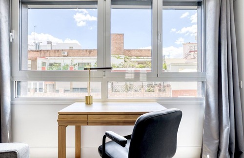 Chamberi Appartement | Chamberí 3BR+Gym & Pool, in the Business District
