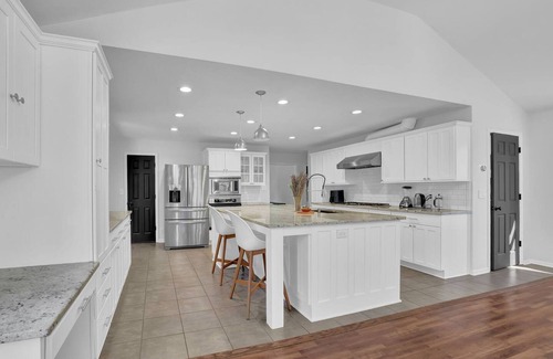 Chamblee Maison | Chamblee Retreat 3BR Home w Spacious Porch