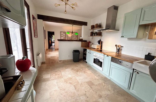 Thoury Maison | Chambord - Belle demeure (12 pers) avec parc privé et piscine