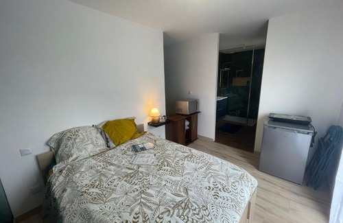 Jougne Maison | chambre à la frontière