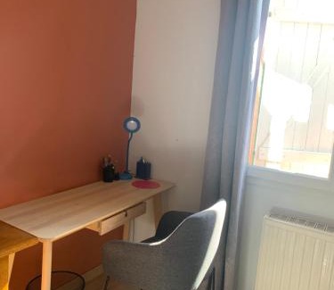 Muret Lit Et Petit-Déjeuner | Chambre 11 m2 privée et calme à Muret chez l'habitant