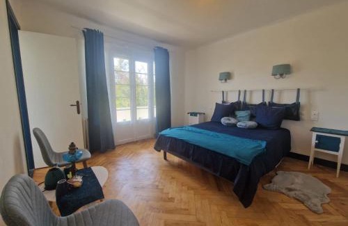 Labouheyre Maison | Chambre 2 Bleue - WIFI - Proche gare
