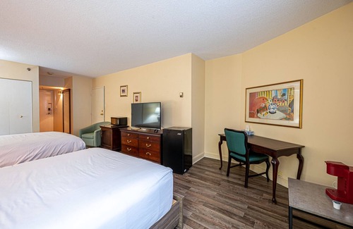 Saint-Sauveur Hôtel | Chambre 2 Lits/Room 2 beds