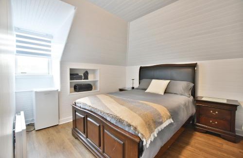 Saint-Pascal Hôtel | Chambre 306 de l'hôtel Victoria confortable et moderne