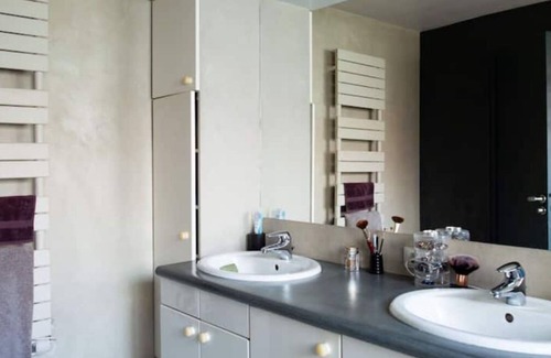 Vitry-sur-Seine Lit Et Petit-Déjeuner | Chambre Agréable Dans Pavillon Coquet