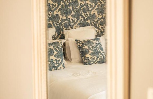 Saint-Pierre-de-Cole Lit Et Petit-Déjeuner | Chambre Aqua - Lavy