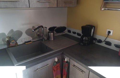 Figeac Maison | Chambre au calme avec cuisine équipée en supplément sur demande