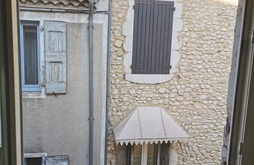Die Lit Et Petit-Déjeuner | Chambre au calme. Départ rando depuis centre ville10mn gare et rivière à pied