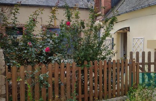 Ivoy le Pre Maison | chambre chez l'habitant, maison ancienne avec poutres