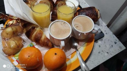 Saint-Assiscle Maison | CHAMBRE CONFORTABLE,GARE,Climatisation,PARKING,WIFI,pt déjeuner compris