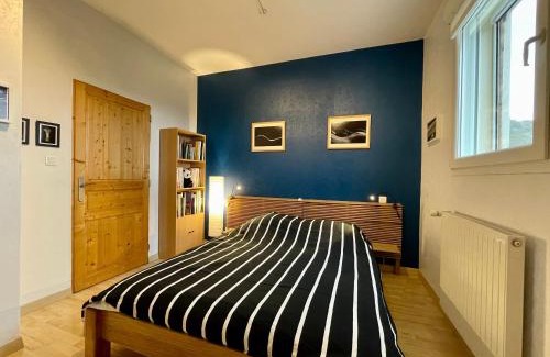 Saint-Germain-Laprade Lit Et Petit-Déjeuner | Chambre cosy avec terrasse et jardin proche Puy-en-Velay - FR-1-582-526