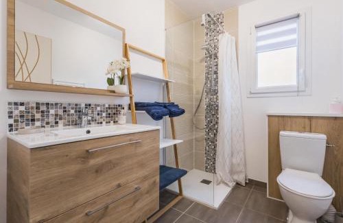 Missillac Lit Et Petit-Déjeuner | Chambre cosy avec terrasse privative et wifi à Missillac - FR-1-306-1306