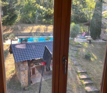 La Celle-sous-Gouzon Maison | Chambre Cosy , sub et wc privatif , chez l'habitant avec piscine