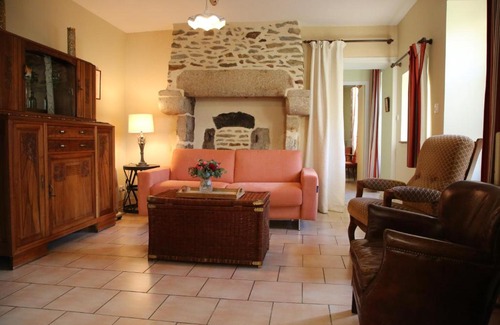 Saint-Denis-sur-Sarthon Maison | Chambre d'hôte Courtoux