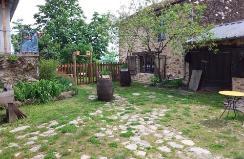 La Salvetat-Peyrales Lit Et Petit-Déjeuner | Chambre d'hôtes en Segala