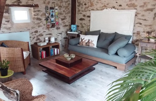 La Salvetat-Peyrales Lit Et Petit-Déjeuner | Chambre d'hôtes en Segala