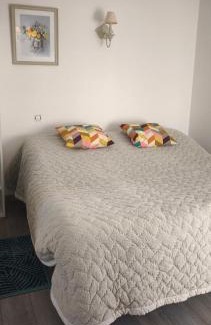 Sainte-Genevieve Appartement | Chambre d'hôte 2 Joséphine - rez de chaussé