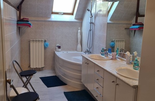 Aclou Lit Et Petit-Déjeuner | Chambre d'Hôte 'Chez Maddie' avec Piscine Couverte/B&B with heated pool