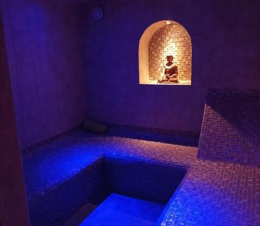 Chazelles-sur-Lyon Lit Et Petit-Déjeuner | Chambre d'hôte avec Hammam et salle de jeux