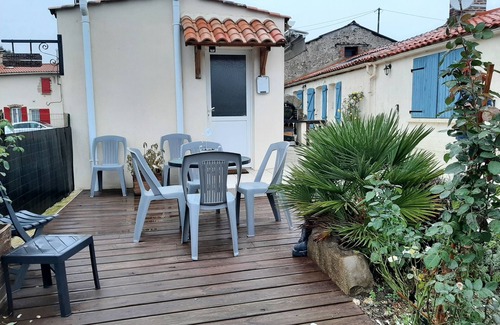 Le Girouard Lit Et Petit-Déjeuner | Chambre D'hôte Indépendante à 15 mn des Sables D'olonne