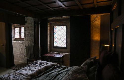 Issoudun Lit Et Petit-Déjeuner | Chambre d'hôte médiévale