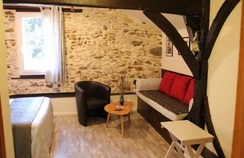 Pouillon Lit Et Petit-Déjeuner | Chambre d'Hôtes au Sargaillon