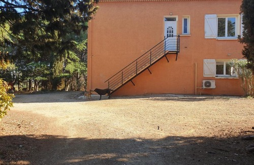 Beziers Maison | Chambre d'hôtes dans propriété rurale - Camargue