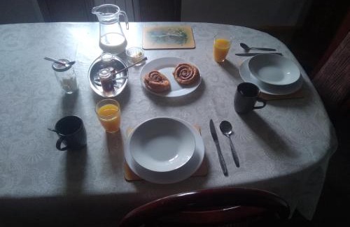 Arrenes Lit Et Petit-Déjeuner | Chambre d'hôtes de puy faucher