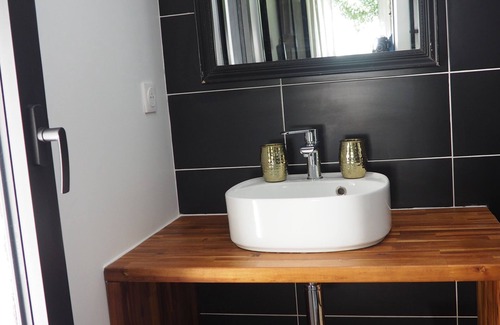 Trois Cocus - Borderouge - Croix-Daurade - Paleficat Lit Et Petit-Déjeuner | Chambre d'Hôtes En Apar-té en fond de jardin Calme Relaxation Piscine
