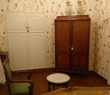 Villedomer Appartement | Chambre d'hôtes LA BELLE SAISON